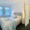 Отель Stunning 3 bed residential home in Sheffield, фото 2