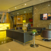 Отель Greens Hotel & Suites, фото 2