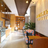 Отель James Joyce Coffetel Shenyang North Railway Station Qishan Road Metro Station, фото 1