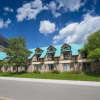 Отель Waterton Glacier Suites, фото 16