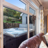 Отель Hazelglade Cottage - Hot Tub Games Room Pet Friendly, фото 15