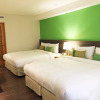 Отель Green World Triplebeds Hotel, фото 6