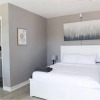 Отель Cute & Friendly 1-BR 10 Mins From Nash, фото 6
