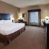 Отель Holiday Inn Express Hotel & Suites Brady, an IHG Hotel, фото 5