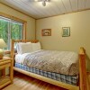 Отель Cedar Sky Cabin - Three Bedroom Cabin with Hot Tub, фото 6