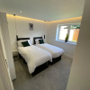 Отель Brand New 2 Bedroom Flat, фото 3