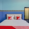 Отель OYO 3225 Alinia Guest House Syariah, фото 3