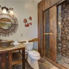 Отель Riversound Romance 2 Bedroom Home with Hot Tub, фото 2