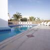 Отель YalaRent Afarsemon APT complex with pool, фото 14