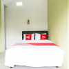 Отель OYO 3355 Homestay Syariah Asyuban, фото 5