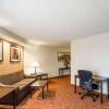 Отель Quality Suites Milwaukee Airport, фото 37