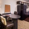 Отель Candlewood Suites Carlsbad South, an IHG Hotel, фото 32