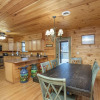Отель Homespun Hospitality by Heritage Cabin Rentals, фото 15