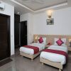Отель OYO 10028 Lotus Panache, фото 7
