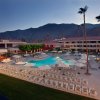 Отель Hilton Palm Springs Resort в Палм-Спрингсе
