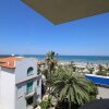 Отель Apartment 30 Meters From the sea With 6 Beds With Full sea View, фото 1