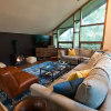 Отель Whitetail Chalet 4 Bedroom Home, фото 10
