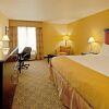 Отель La Quinta Inn & Suites by Wyndham Mobile - Tillman's Corner, фото 4