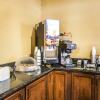 Отель Econo Lodge Cumberland, фото 23