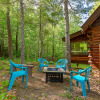 Отель Nestled Inn Secluded Cabin in the Mountains with Hot Tub Fire Pit and SEGA Gaming System, фото 12