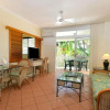 Отель Retro Port Douglas Apartments, фото 7