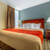 Отель Econo Lodge Inn & Suites, фото 4