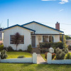 Отель Bungo Beach House Pet Friendly House, фото 24