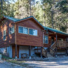 Отель Chestnut Lodge - Four Bedroom Cabin with Hot Tub, фото 1