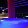 Отель 2B/R Parkhurst Paradise with Infinity Edge Rooftop Pool, фото 21