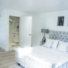 Отель Luxurious 1 bed Apartment for a Perfect Getaway, фото 18