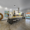 Отель NEW Modern 4BR 4 5BA w Pool Outdoor Dining, фото 2
