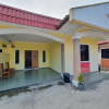 Отель Oyo 90304 Persada Hasra Homestay, фото 1