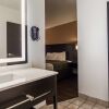 Отель SureStay Hotel by Best Western Phoenix Airport, фото 7