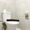 Отель Minimalist And Strategic Studio At Pollux Chadstone Apartment, фото 7