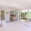 Отель Koi Waiheke with private beach access, фото 12
