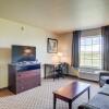 Отель Cobblestone Inn & Suites - Eaton, фото 2