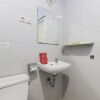 Отель RedDoorz Plus near Grage City Mall, фото 4