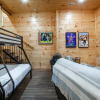 Отель Bandit Lodge BRAND NEW CABIN w Pool, фото 32