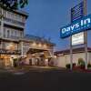 Отель Days Inn by Wyndham Victoria Airport Sidney, фото 19