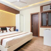 Отель OYO 14886 Hotel Royal Paradise, фото 6