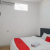 Отель RedDoorz near Istana Plaza 3, фото 3