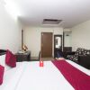 Отель OYO 4183 Apartment Queens Court в Хидерабаде