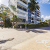 Отель Upscale Modern 2 Bedroom Condo on the Beach, фото 1