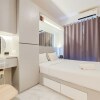 Отель Studio Full Furnished With Comfort Design At Sky House Bsd Apartment, фото 7