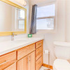 Отель Sunshine House - Three Bedroom Home, фото 8