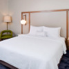 Отель Fairfield Inn & Suites by Marriott Arlington Six Flags, фото 3