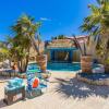 Отель Luxury 4br4ba Villa w Hottub Pool Ocean Views в Ноорде