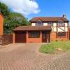 Отель Bright and Spacious Holiday Home in Bradley Stoke в Брэдли Сток