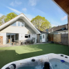 Отель Four Corners Holiday Home with Hot Tub & Sauna, фото 16