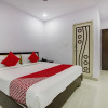 Отель OYO Flagship 72818 Grand Mythri, фото 1